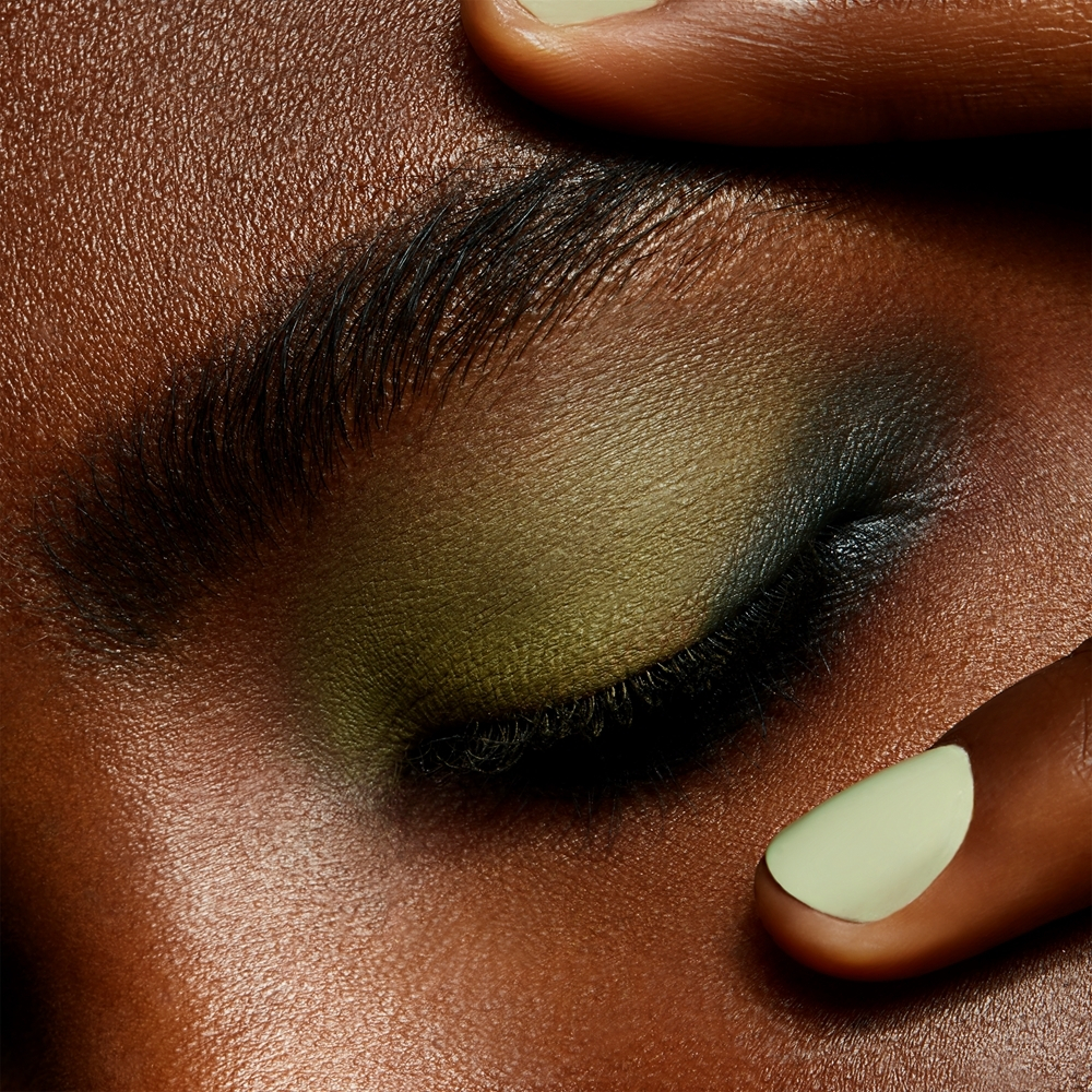 MAC Cosmetics Powder Kiss Soft Matte Eye Shadow Eye Shadow - тени для век, 1,5 g