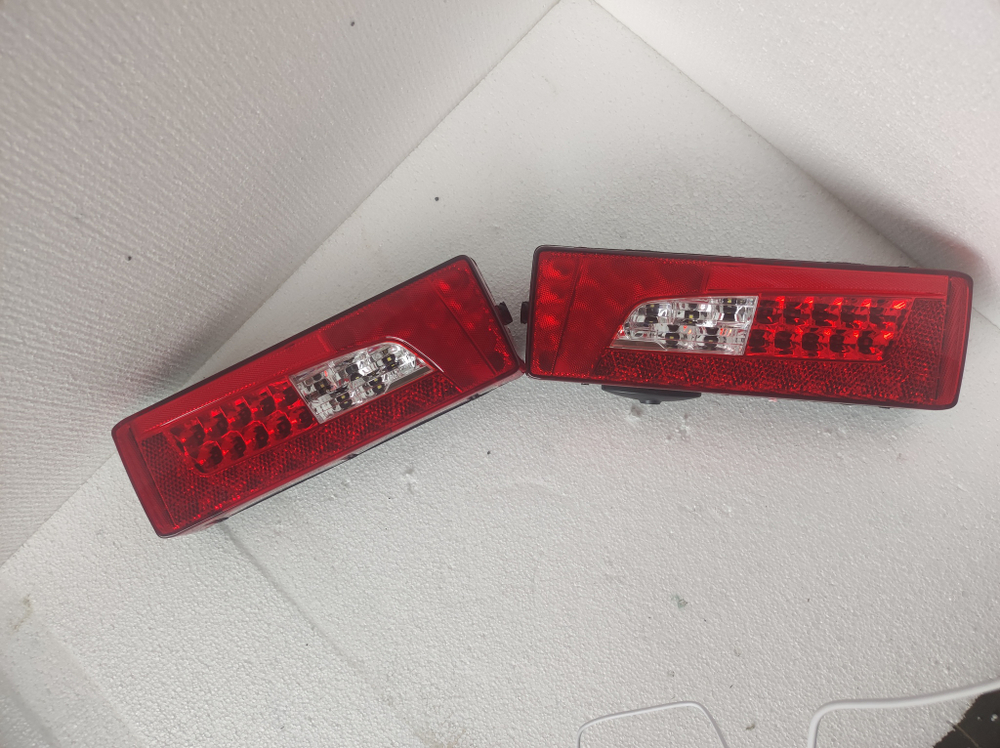 Фара задняя (аналог) Scania 6 Правая LED 2380954
