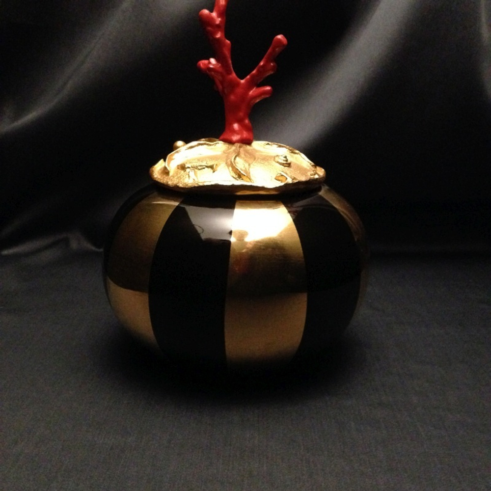 Ваза-шар с крышкой Martinetti Josette черно-золотая