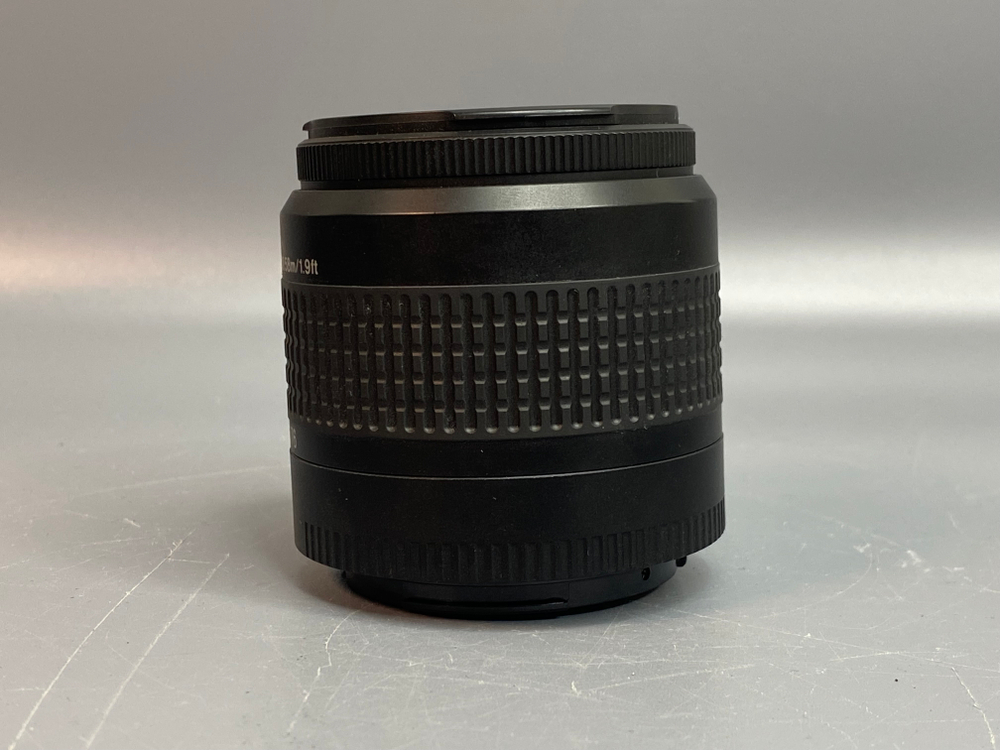 Canon EOS 3000 kit EF 38-76mm 4.5-5.6