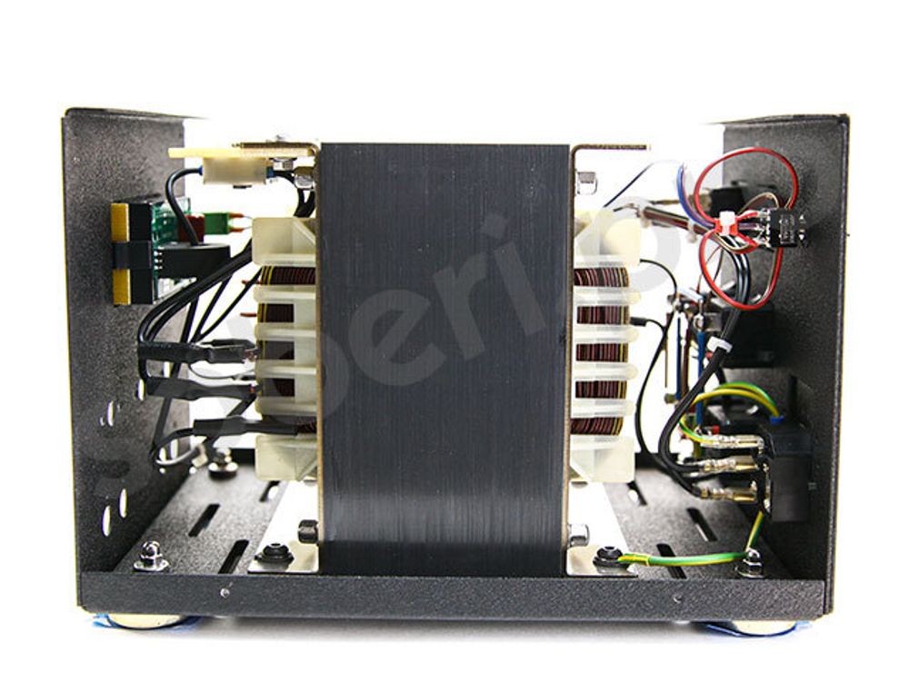 VS SVET Понижающий трансформатор для японской аудиотехники 220/240В - 100В 200Вт