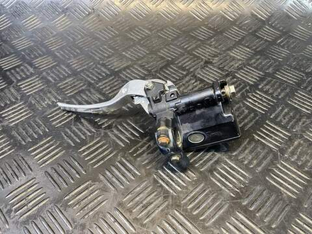 Цилиндр переднего тормоза Suzuki GSR400 (GK7DA)