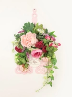 Композиция настенная с искусственными цветами