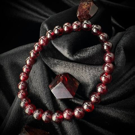 Браслет из Граната