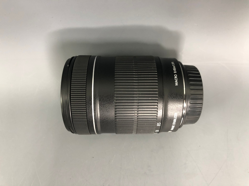 Canon EF-S 18-135mm 3.5-5.6 IS