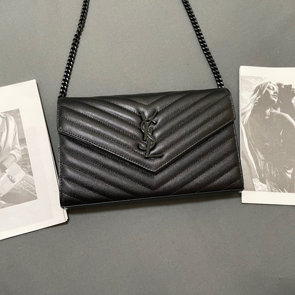 Saint Laurent WOC 22 cm