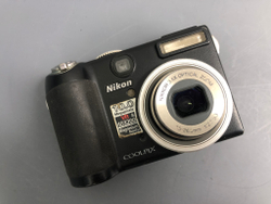 Nikon Coolpix P5000