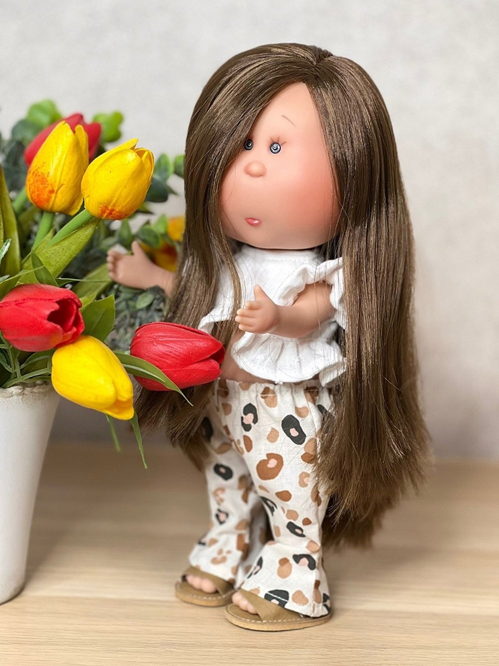 Кукла Nines виниловая 30см MIA CASE (3404A)