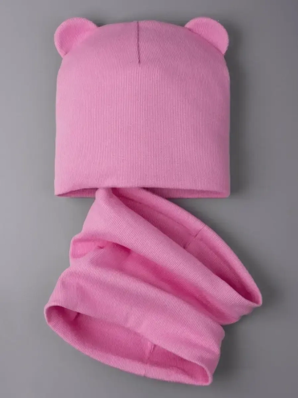 Шапка для девочки с ушками и снуд на осень