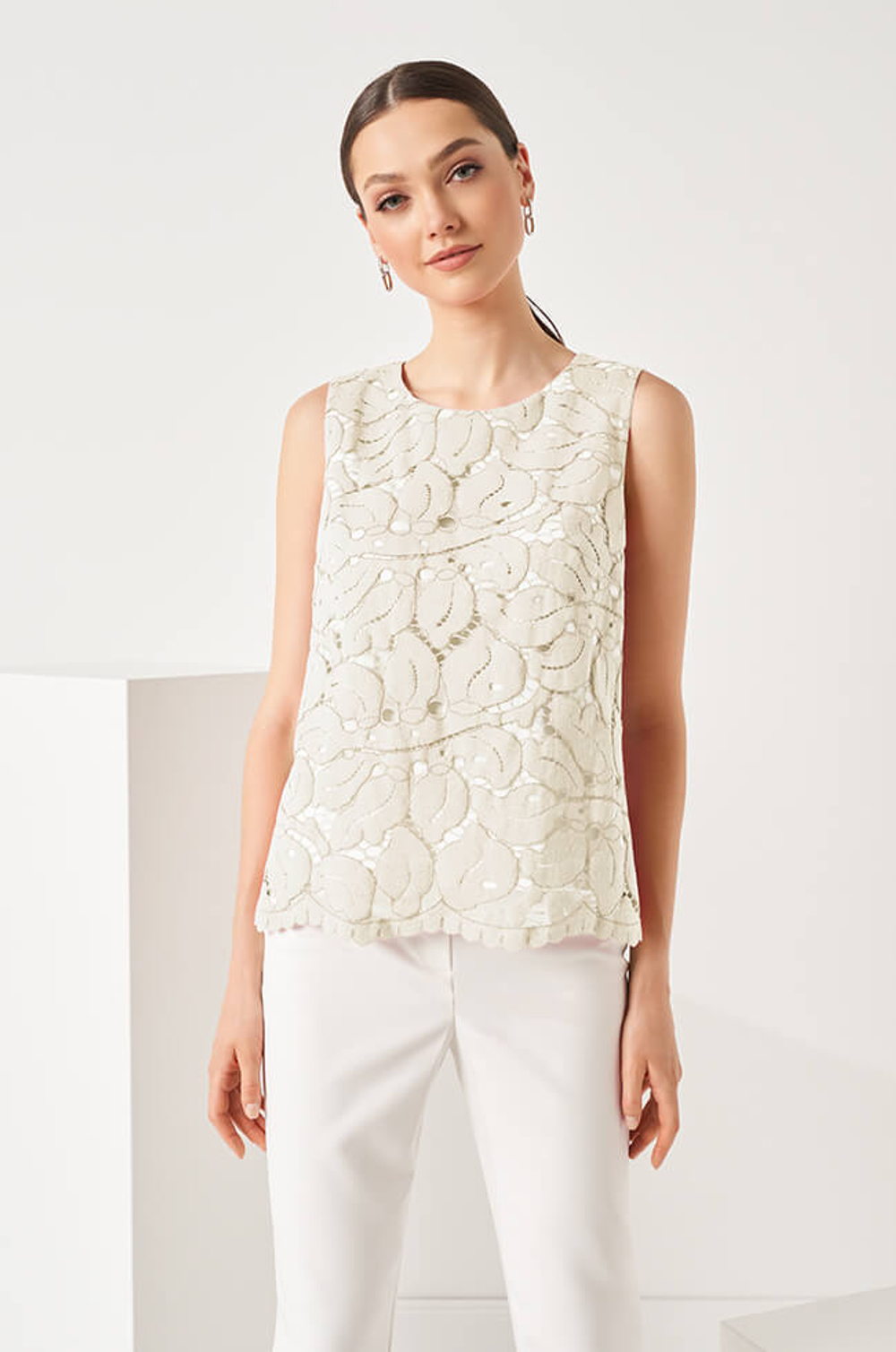 22835 Блузка женская (молочный)