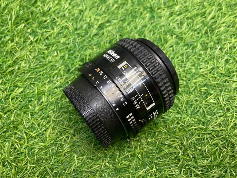 Nikon 35mm 2 AF Nikkor
