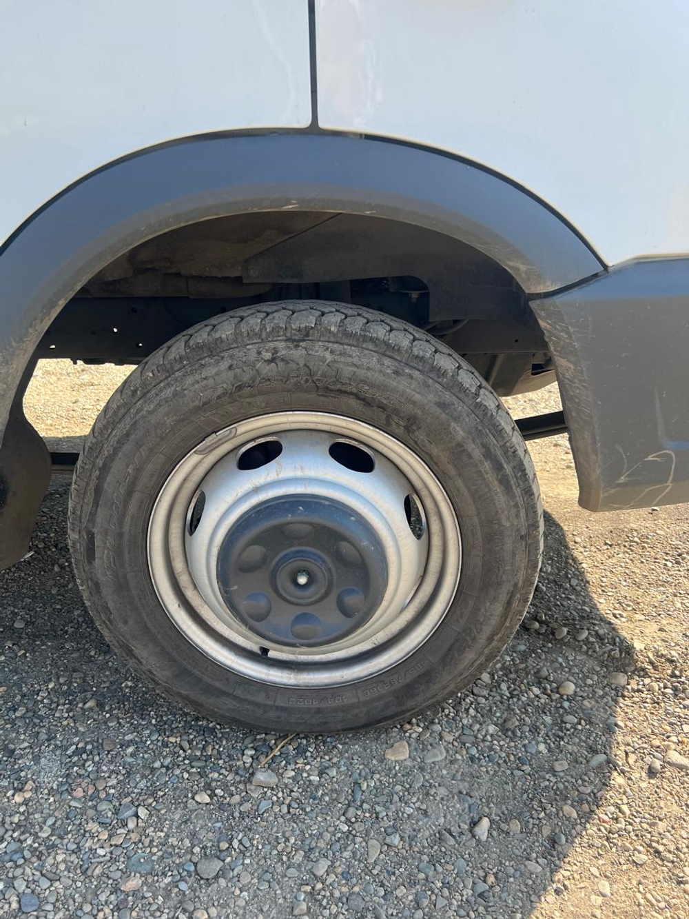 GAZ GAZELLE BUSINESS Бортовой (Евроборт) 330232 (Борт/тент, Бензиновый, 2,7 л, 107 л.с.)