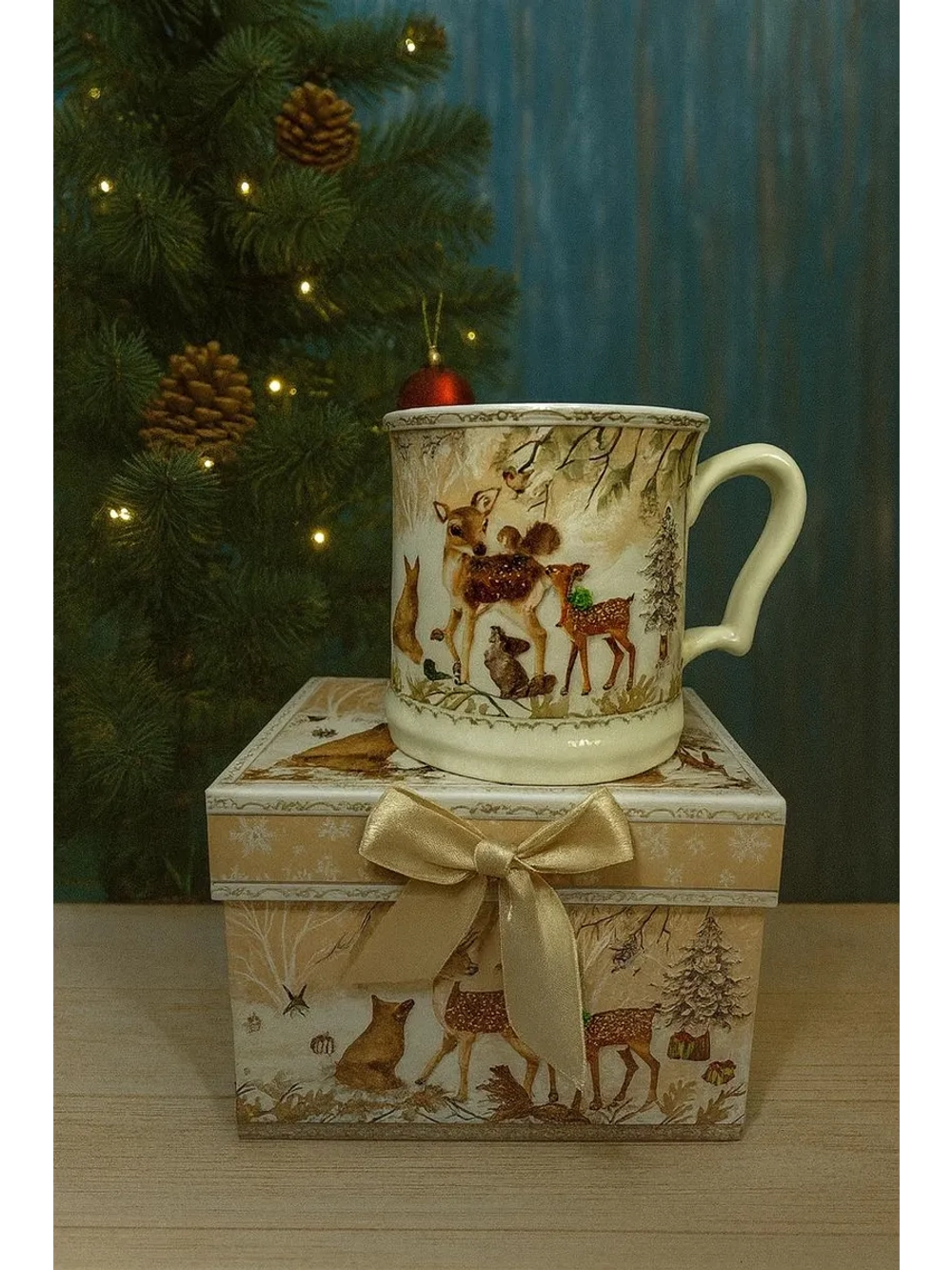 Новогодний подарочный бокал с изображением зверушек