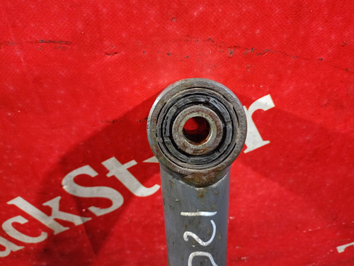 Стойка заднего стабилизатора