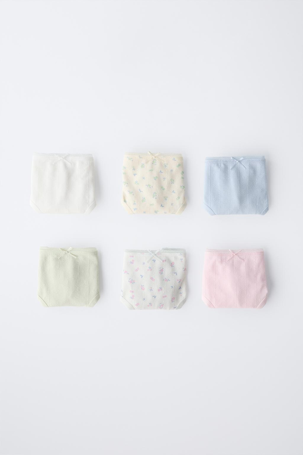 ZARA НАБОР ИЗ ШЕСТИ ТРУСОВ С ЦВЕТОЧНЫМ ПРИНТОМ, РАЗНОЦВЕТНЫЙ