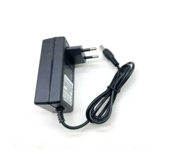 Зарядка для аккумулятора шуруповерта АКБ 16.8 в 2а (16,8 V 2A) Li-ion charger Зарядное устройство 16,8в