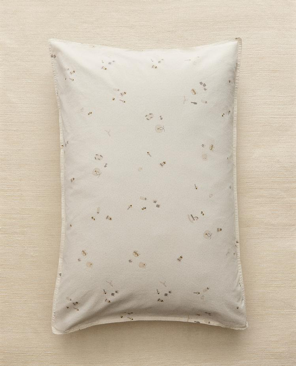ZARA HOME ДЕТСКАЯ НАВОЛОЧКА С ПРИНТОМ, ЖЕЛТОВАТО-БЕЛЫЙ
