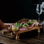 Деревянная сервировочная  доска для подачи блюд и закусок из древесины кедра. Art of Siberia. RD11