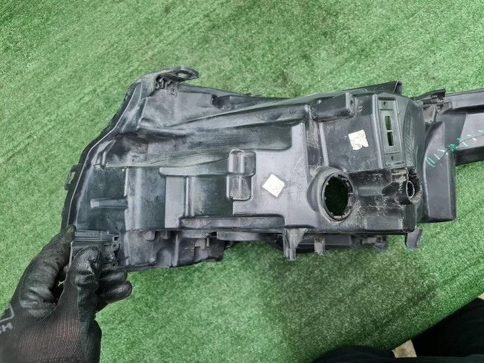 Корпус фары правый Range Rover Vogue 4 L405 17-22