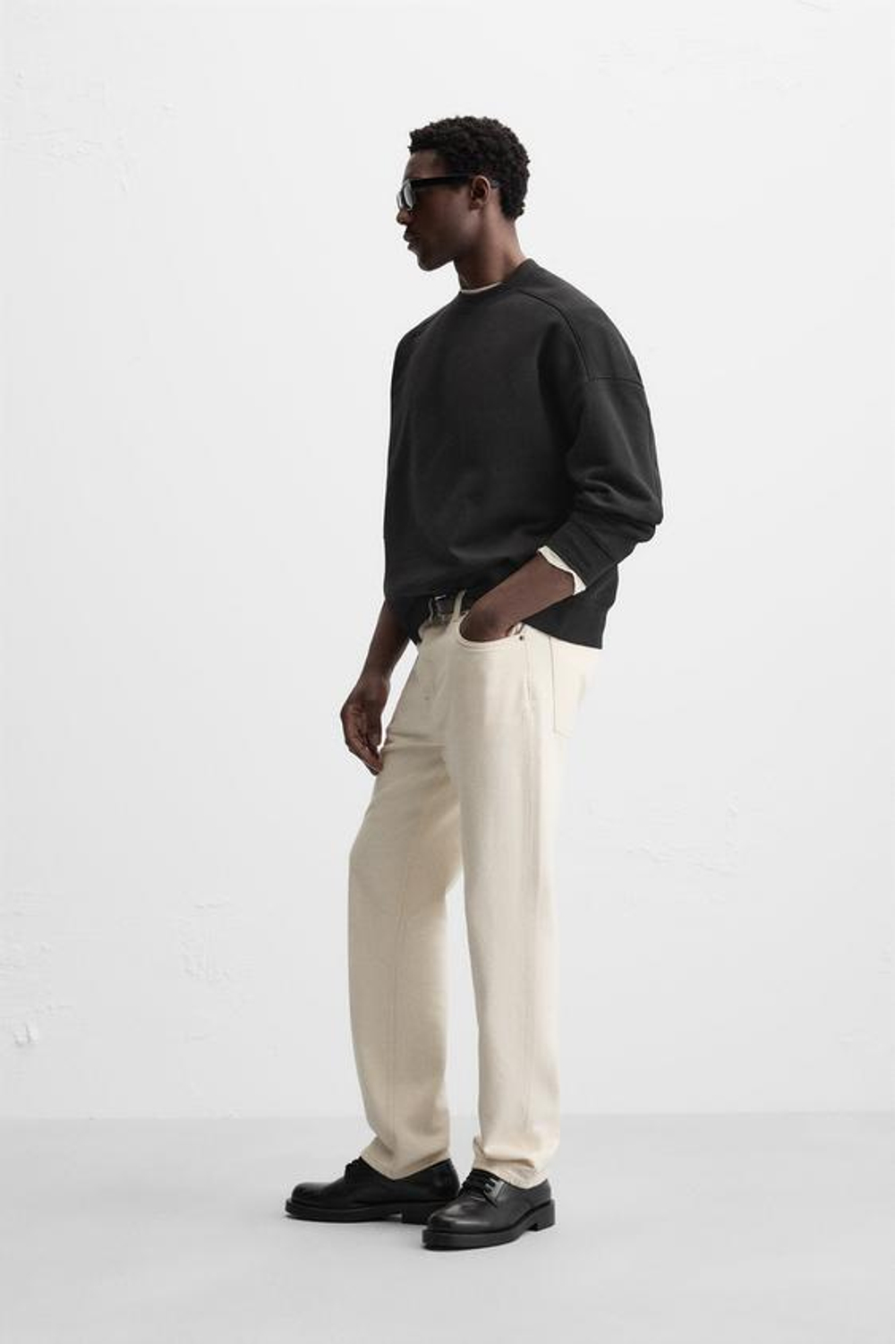 ZARA ТОЛСТОВКА СВОБОДНОГО КРОЯ С КРУГЛЫМ ВЫРЕЗОМ, ЧЕРНЫЙ