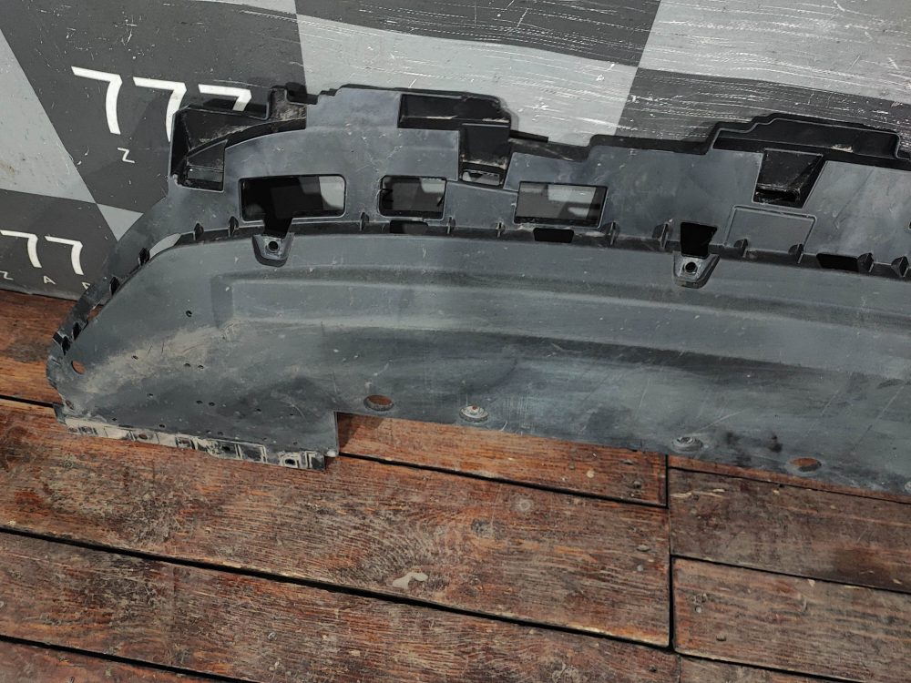 Пыльник переднего бампера Geely Tugella 19-нв Б/У Оригинал 6010111700