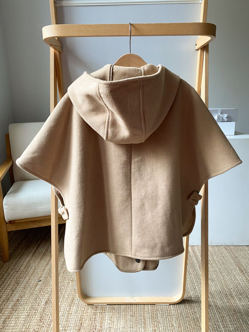 Шерстяной кейп Zara, 140