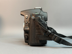 Nikon D90 9.000 кадров