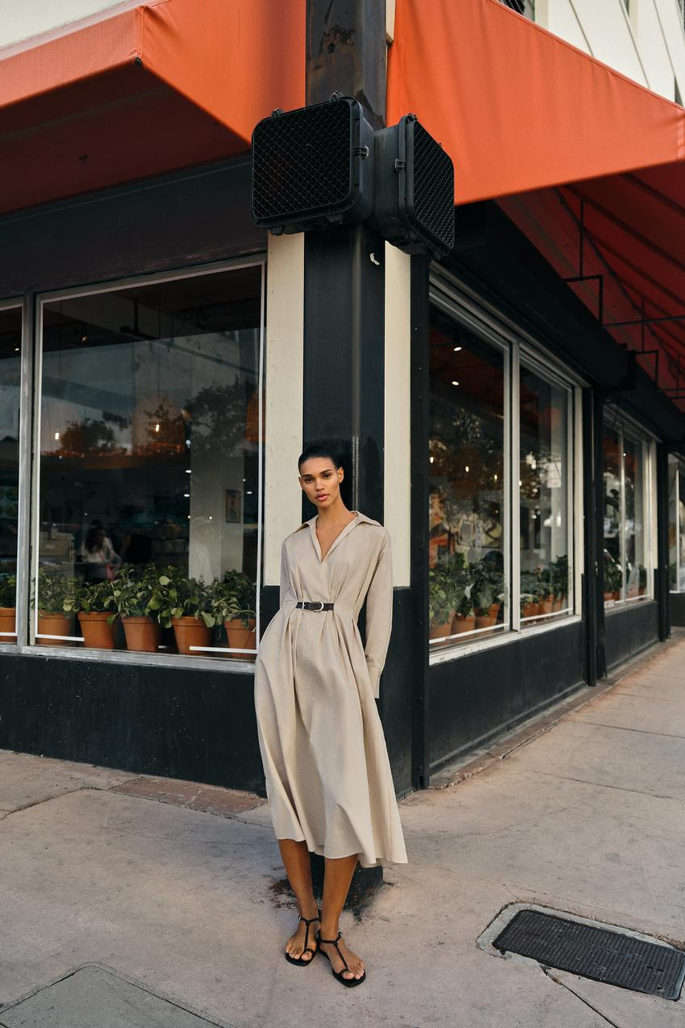 ZARA ПЛАТЬЕ МИДИ С ПОЯСОМ, БЕЖЕВЫЙ