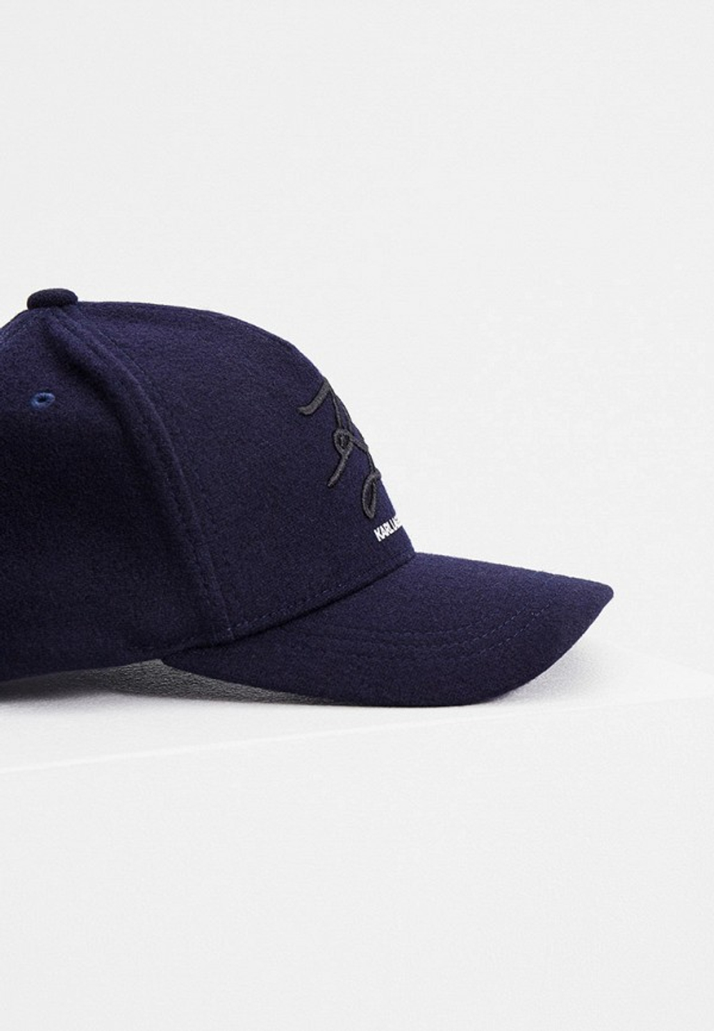 Кепка LAGERFELD 805612 синий шерсть