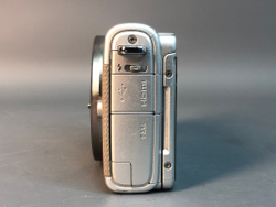 Canon EOS M100, не включается.