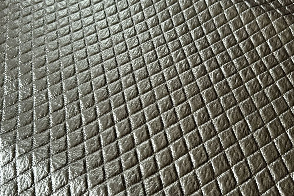 Искусственная кожа Монро 150 платина