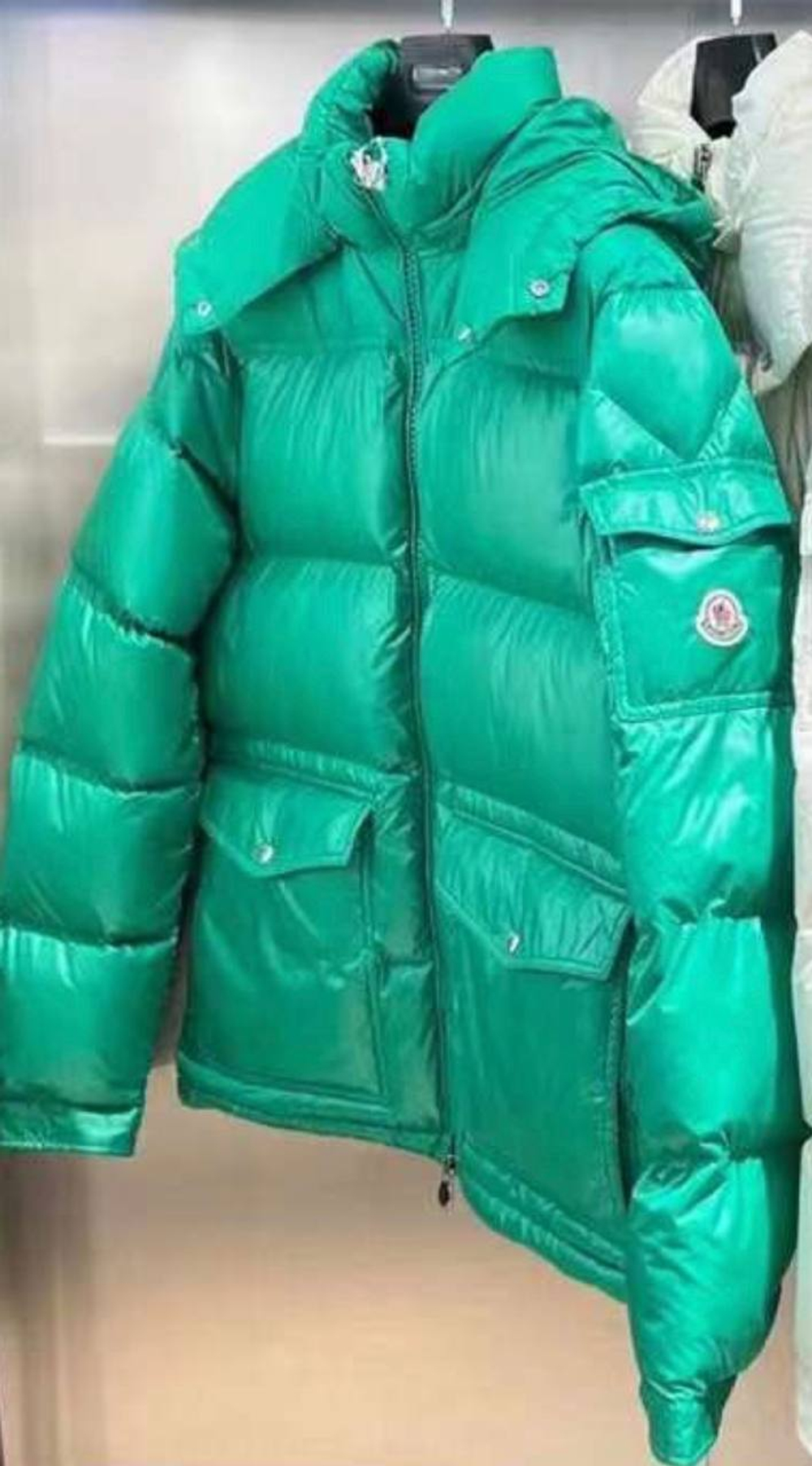 Пуховик Moncler
