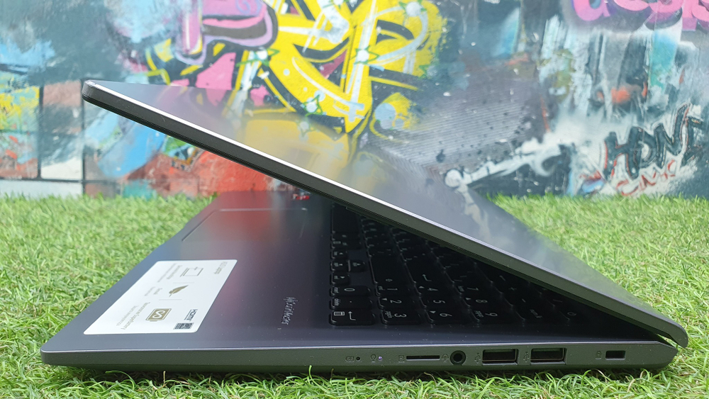 Ноутбук ASUS M515DA-BR355T 1366x768, AMD Ryzen 3 3250U 2.6 ГГц, 8 ГБ