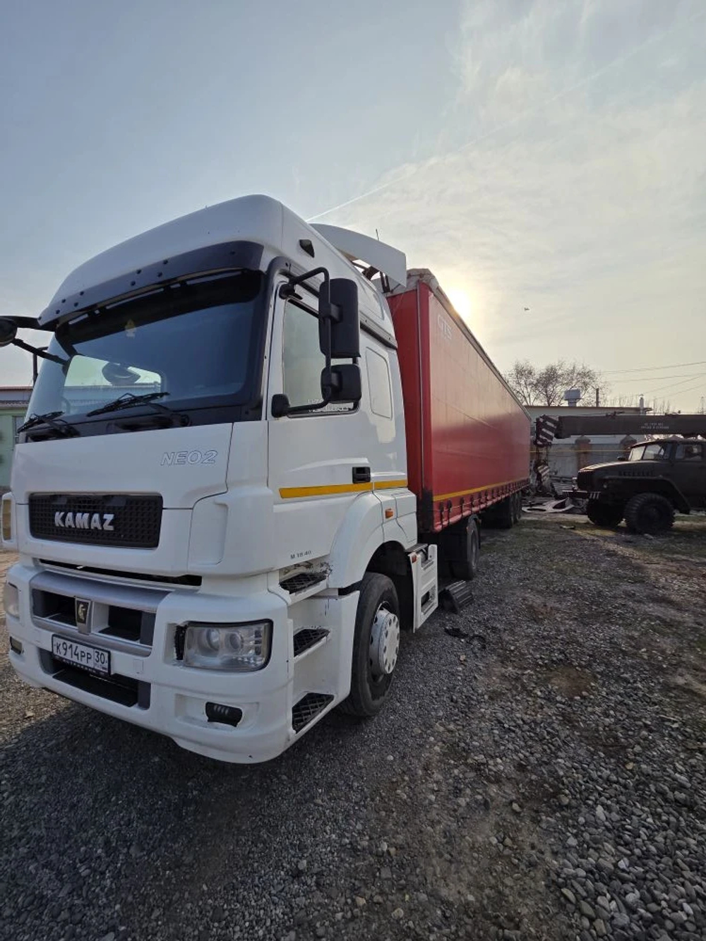 КамАЗ 5490 4x2 Седельный тягач 5490-S5 (Дизельный, 12,0 л, 401 л.с., АТ)