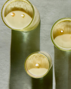 Zara Home Свеча ароматическая Vetiver Melon 310 г, растительный воск, аромат древесный, Коричневый
