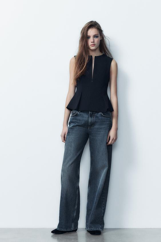 ZARA ТОП С БАСКОЙ И ЗАЩИПАМИ, МОРСКОЙ СИНИЙ