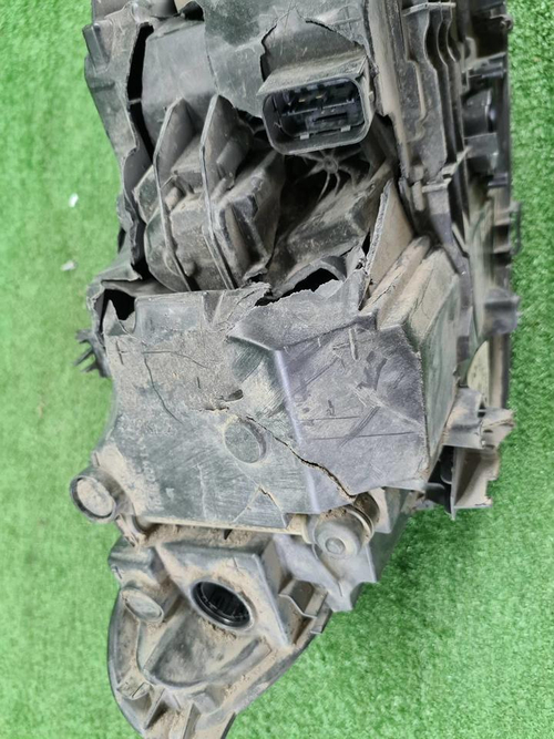 Битая Фара левая BMW 5er G30 (2017-2020) LED