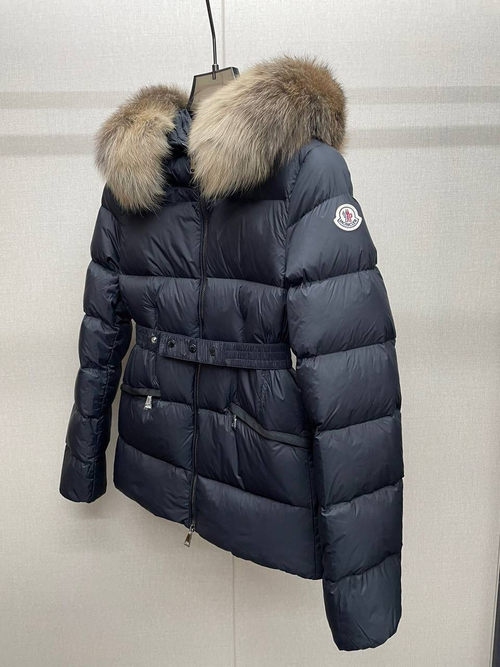 Пуховик Moncler