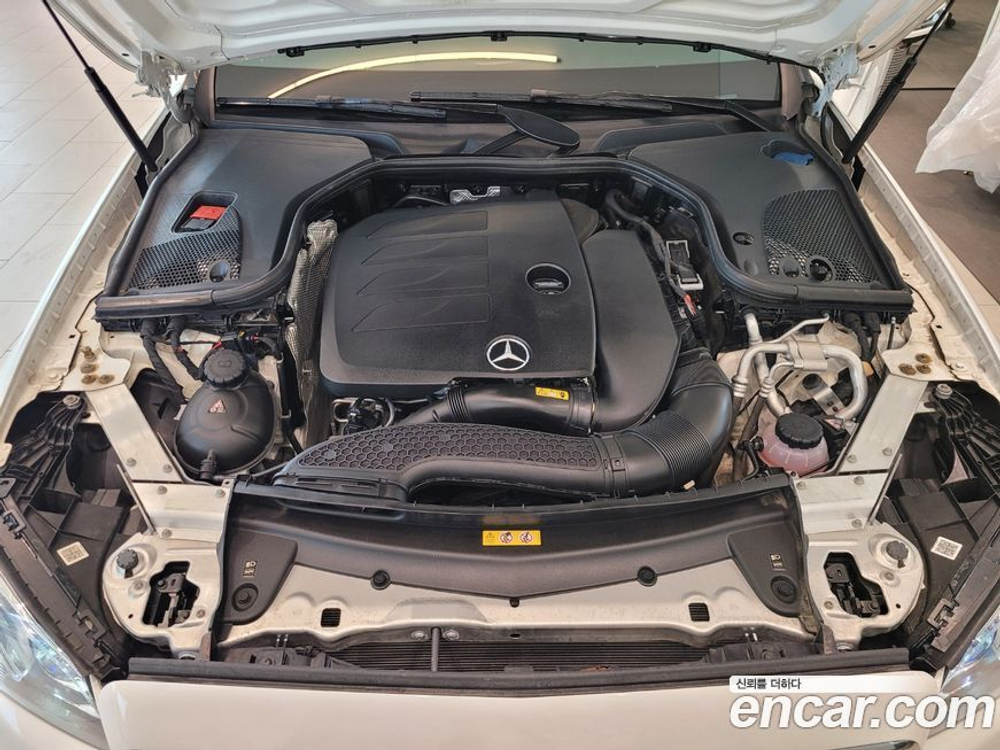 Mercedes-Benz E-Class W213 E350 4MATIC AMG Line (11.2019)
