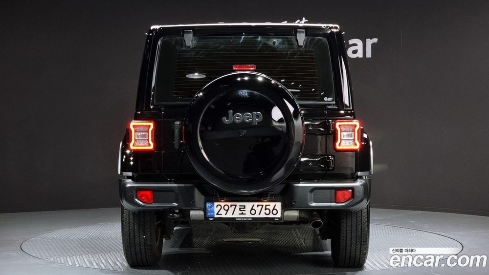 Jeep Wrangler (JL) 2.0 Overland Power Top 4 даери (10.2022)