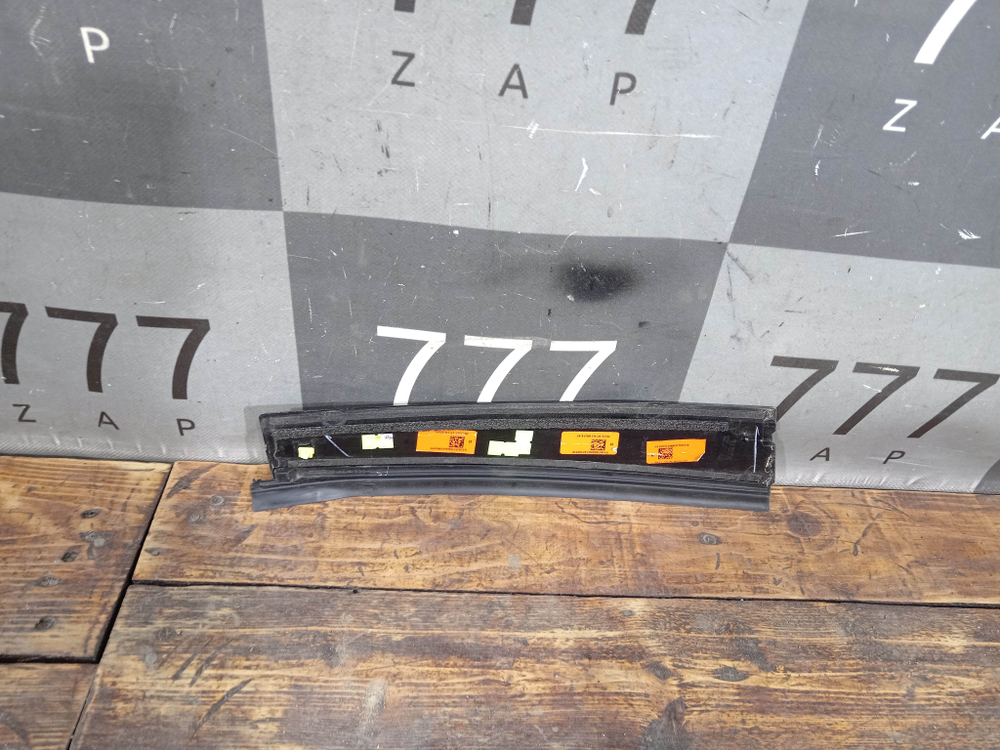 Накладка рамки двери задней правой Lexus NX 1 14-21 Б/У Оригинал 7507578010