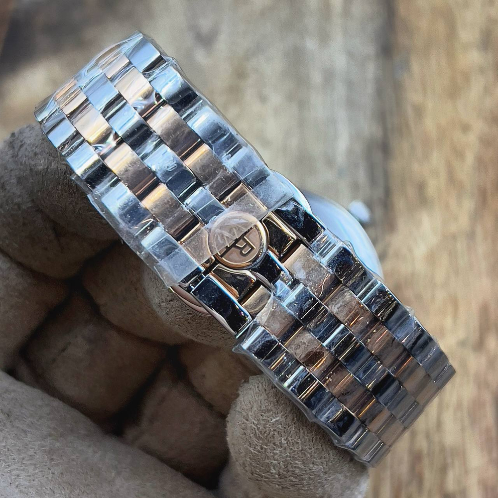 Часы Raymond Weil