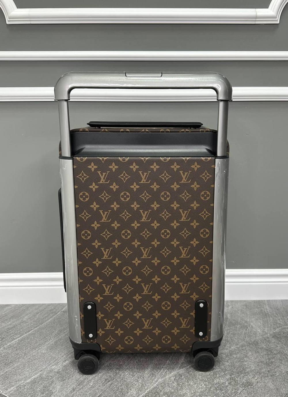 Чемодан Louis Vuitton
