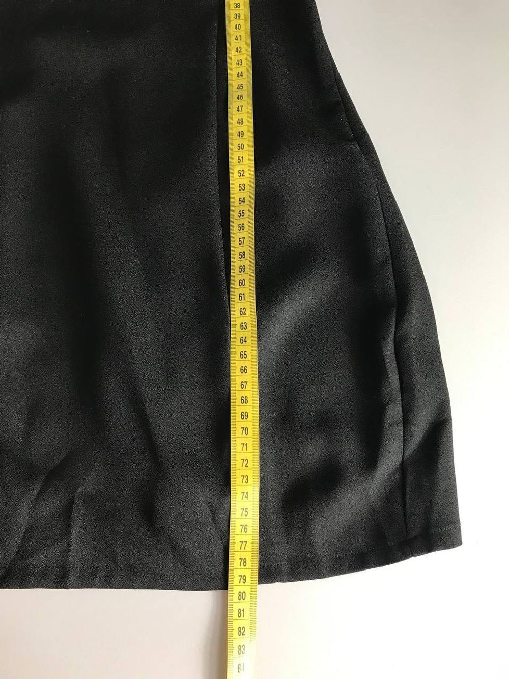 Платье Shein на тонких бретелях, маркировка 34, визуально на 40 размер