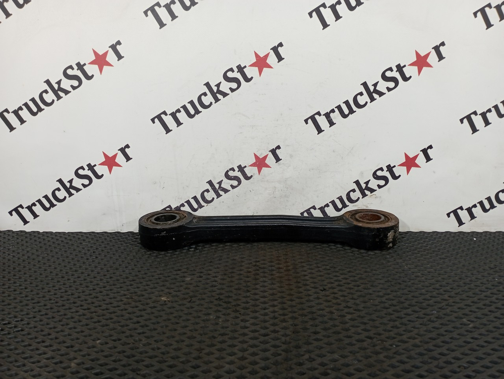 Стойка переднего стабилизатора 2023г