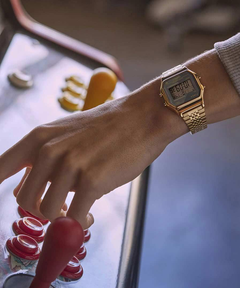 Наручные часы Timex TW2U93500