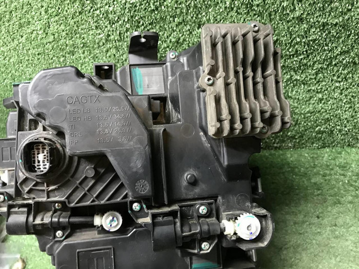 Фара правая Tank 500 (2021-н.в.) LED