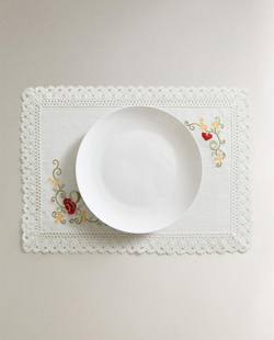 ZARA HOME ПОДСТАВКА ПОД ПРИБОРЫ ИЗ ХЛОПКА С ЦВЕТОЧНЫМ УЗОРОМ, БЕЛЫЙ