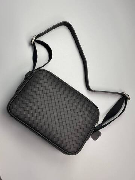 Сумка-мессенджер Bottega Veneta