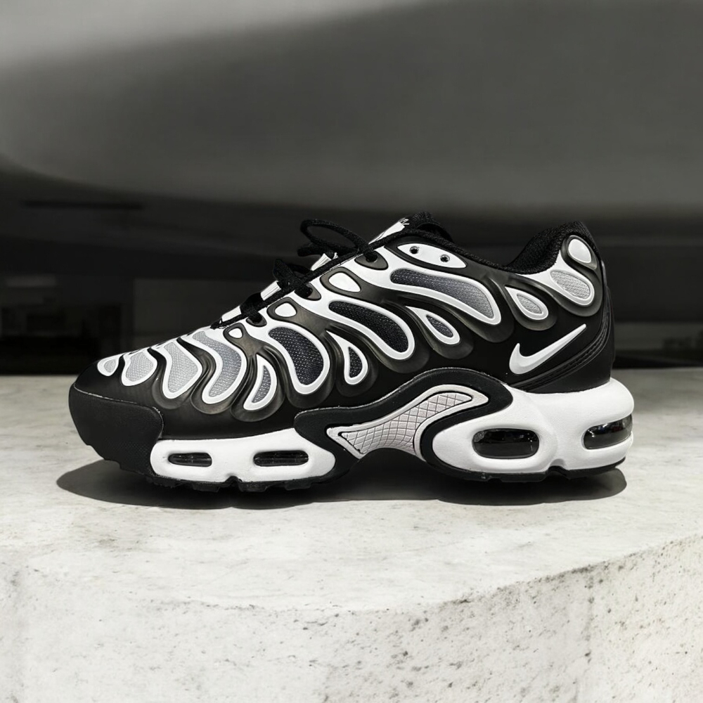 Nike Air Max Plus • Phantom Tuned Air